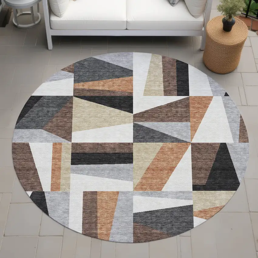 8' Gray Brown And White Round Geometric Washable Indoor Outdoor Area Rug Photo 7