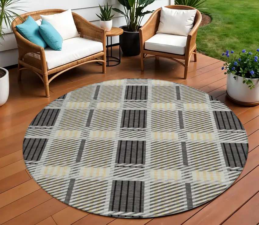 8' Gray Charcoal And Black Round Plaid Washable Indoor Outdoor Area Rug Photo 1