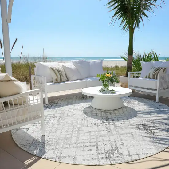 8' Gray Charcoal And Silver Round Geometric Washable Indoor Outdoor Area Rug Photo 6