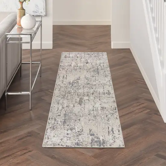 6' Gray Floral Runner Rug Photo 5