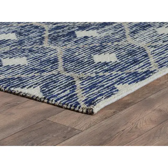8' Gray Geometric Hand Loomed Area Rug Photo 4