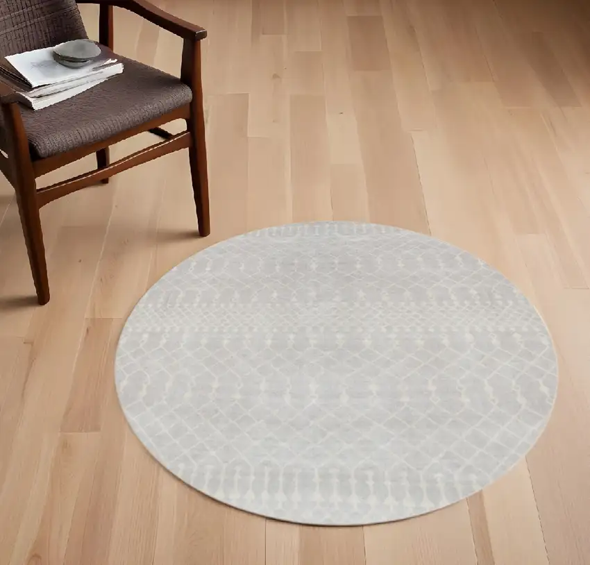 4' Gray Geometric Power Loom Round Rug Photo 1