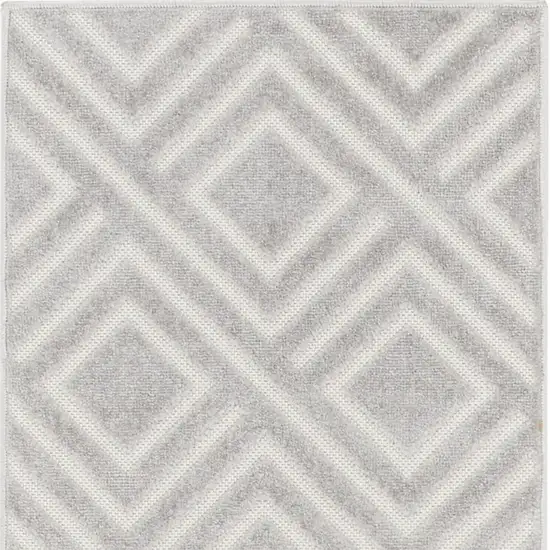 6' Gray Geometric Runner Rug Photo 4