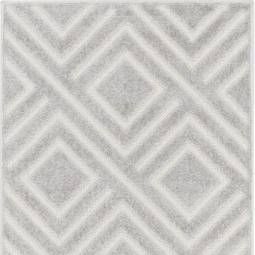 6' Gray Geometric Runner Rug Photo 4
