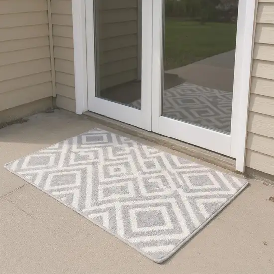 6' Gray Geometric Runner Rug Photo 1