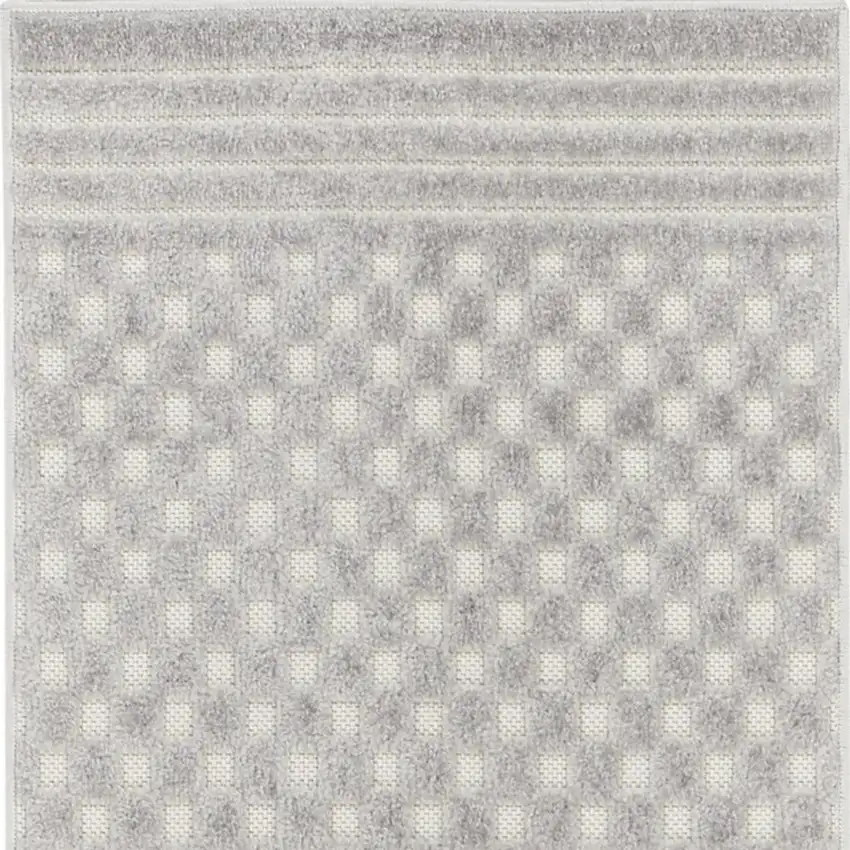 6' Gray Geometric Runner Rug Photo 4