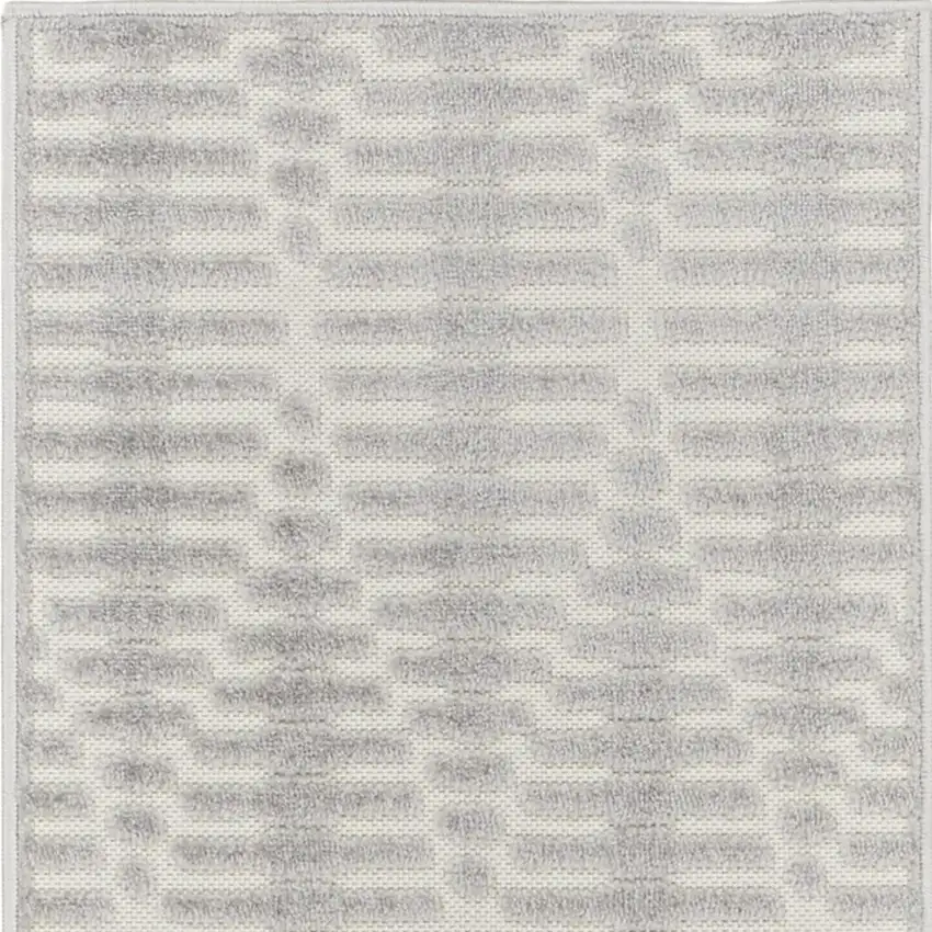 6' Gray Geometric Runner Rug Photo 4