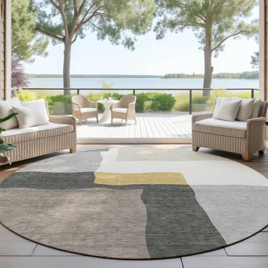 8' Gray Gold And Beige Round Abstract Washable Indoor Outdoor Area Rug Photo 4