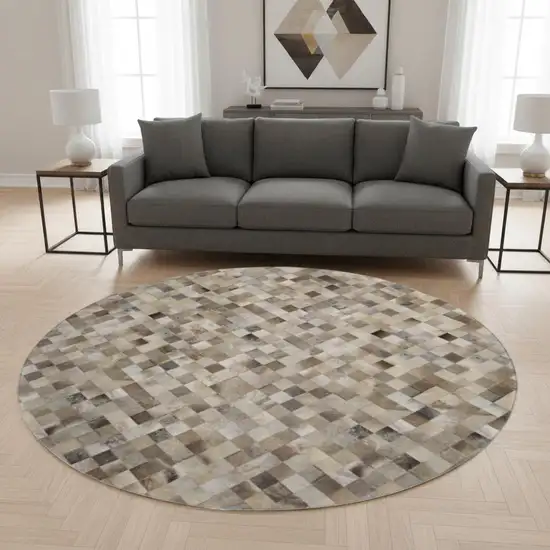 8' Gray Ivory And Beige Geometric Washable Round Rug With UV Protection Photo 1