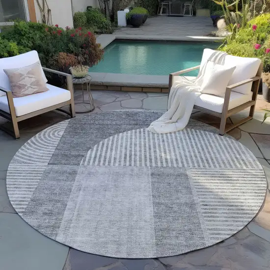 8' Gray Silver And Charcoal Round Geometric Washable Indoor Outdoor Area Rug Photo 6