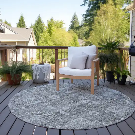 8' Gray Silver And Charcoal Round Oriental Washable Indoor Outdoor Area Rug Photo 7