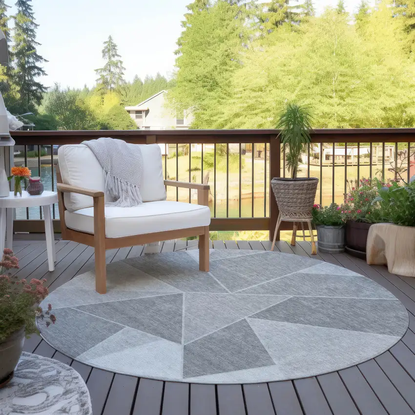 8' Gray Silver And Graphite Round Geometric Washable Indoor Outdoor Area Rug Photo 7