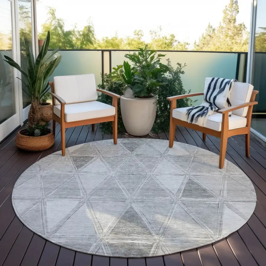 8' Gray Silver And Ivory Round Geometric Washable Indoor Outdoor Area Rug Photo 7