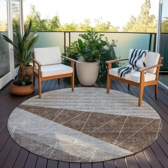 8' Gray Silver And Taupe Round Geometric Washable Indoor Outdoor Area Rug Photo 7
