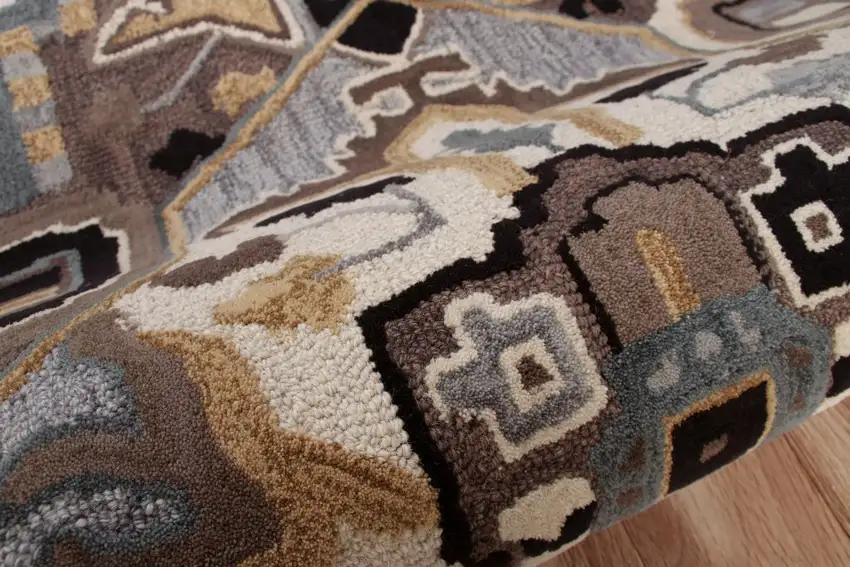 7' Gray and Beige Medallion Area Rug Photo 5