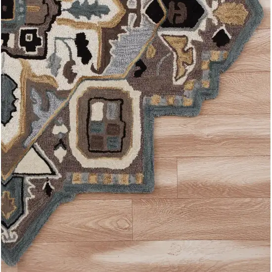 7' Gray and Beige Medallion Area Rug Photo 4