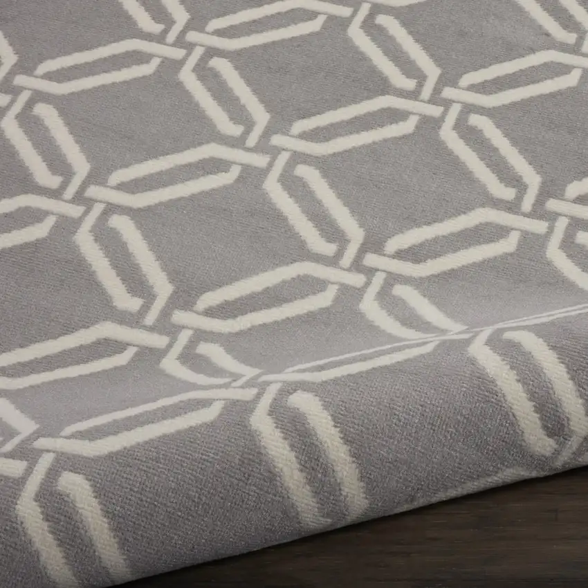 5' Gray and Beige Trellis Round Rug Photo 6