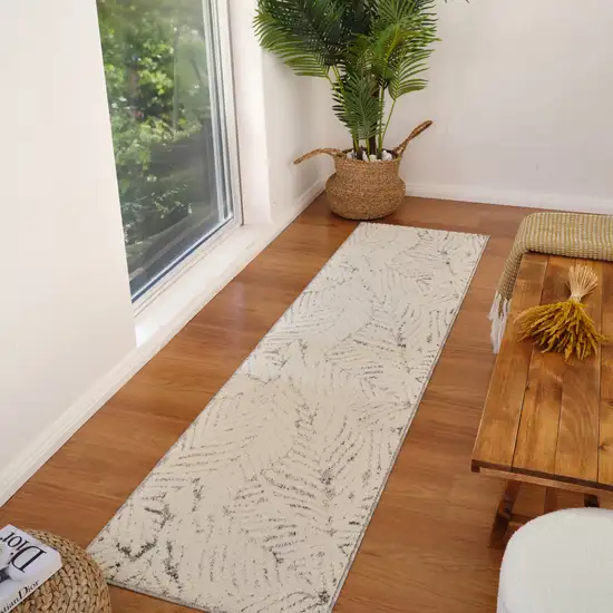 8' Gray and Cream Floral Distressed Area Rug Photo 6