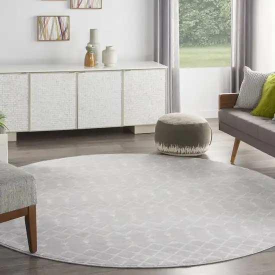 8' Gray and Ivory Geometric Round Rug Photo 4