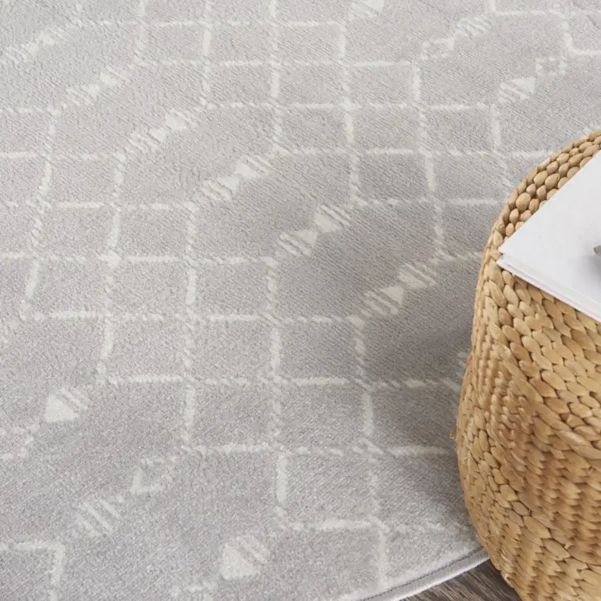 5' Gray and Ivory Geometric Round Rug Photo 9