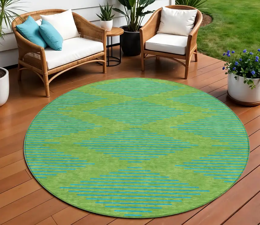 8' Green And Aqua Round Geometric Washable Indoor Outdoor Area Rug Photo 1