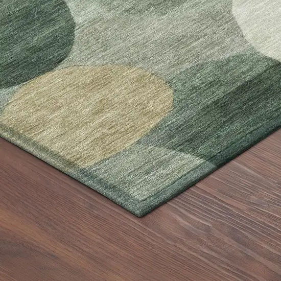 8' Green And Beige Round Geometric Washable Indoor Outdoor Area Rug Photo 8