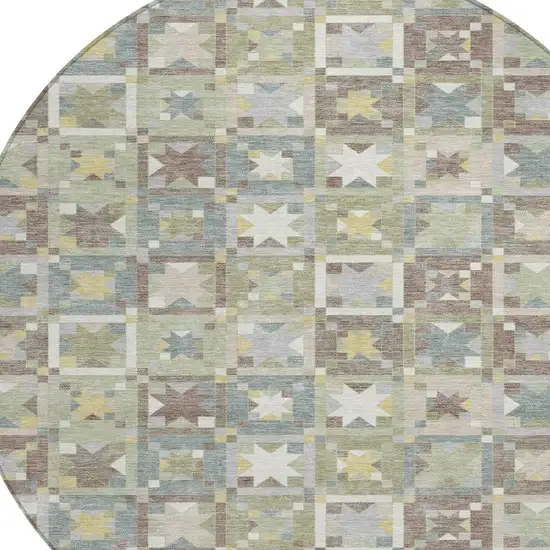 8' Green And Brown Round Patchwork Washable Indoor Outdoor Area Rug Photo 3