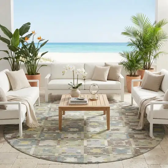 8' Green And Brown Round Patchwork Washable Indoor Outdoor Area Rug Photo 1