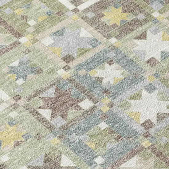 8' Green And Brown Round Patchwork Washable Indoor Outdoor Area Rug Photo 6