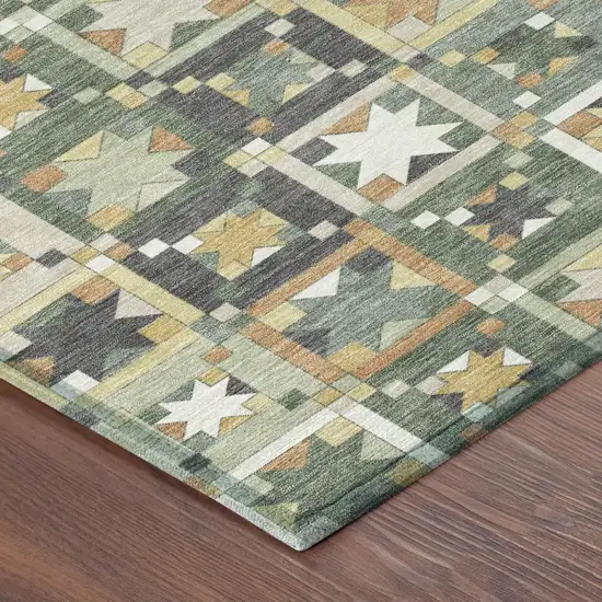 8' Green And Copper Round Patchwork Washable Indoor Outdoor Area Rug Photo 5