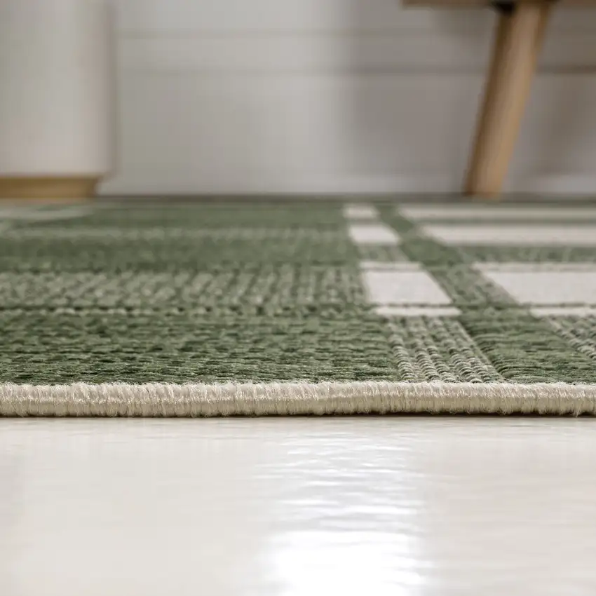 8' Green And Cream Gingham Indoor Outdoor Runner Rug Photo 9