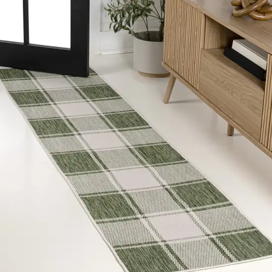 8' Green And Cream Gingham Indoor Outdoor Runner Rug Photo 4