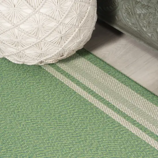 8' Green And Cream Indoor Outdoor Runner Rug Photo 8