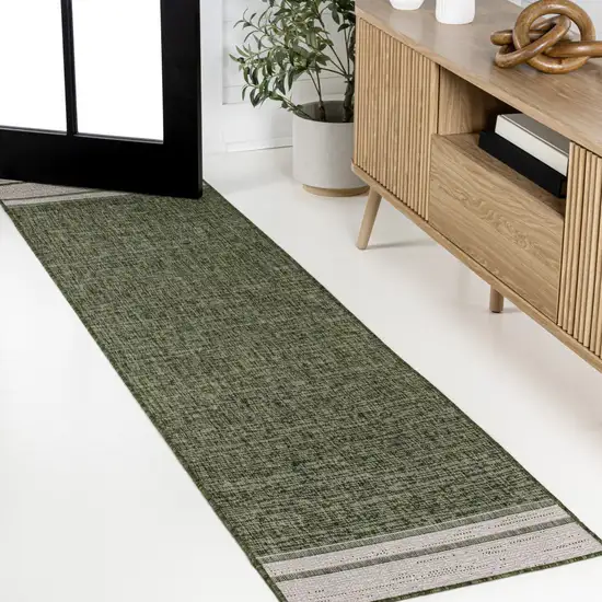 8' Green And Cream Indoor Outdoor Runner Rug Photo 2
