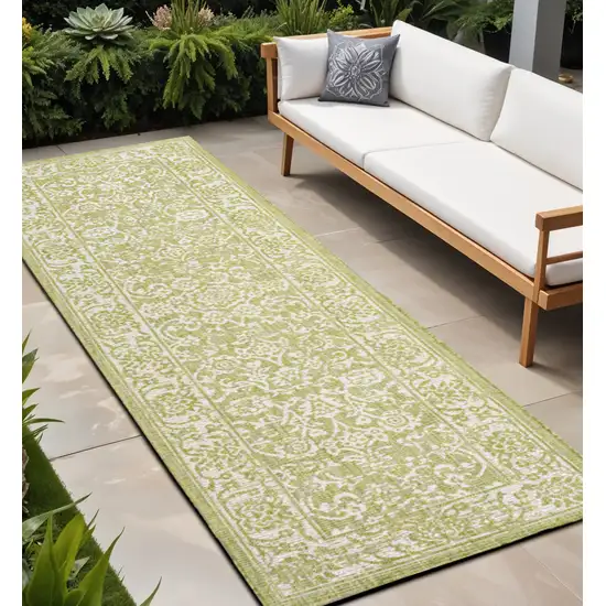 8' Green And Cream Medallion Indoor Outdoor Runner Rug Photo 1