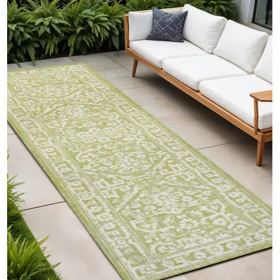 10' Green And Cream Medallion Indoor Outdoor Runner Rug Photo 1