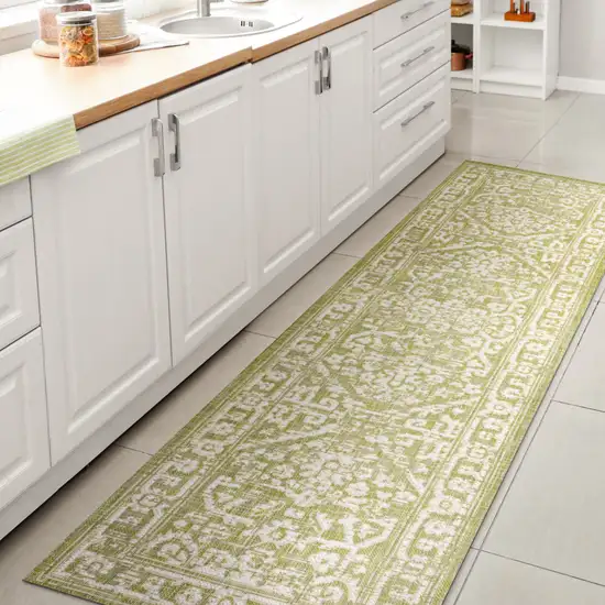8' Green And Cream Medallion Indoor Outdoor Runner Rug Photo 6