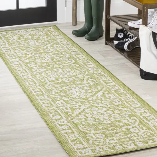 8' Green And Cream Medallion Indoor Outdoor Runner Rug Photo 4