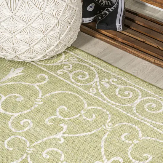 8' Green And Cream Medallion Indoor Outdoor Runner Rug Photo 8