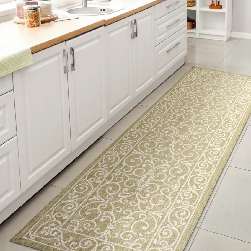 8' Green And Cream Medallion Indoor Outdoor Runner Rug Photo 6