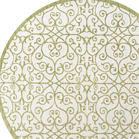 5' Green And Cream Round Geometric Indoor Outdoor Area Rug Photo 2
