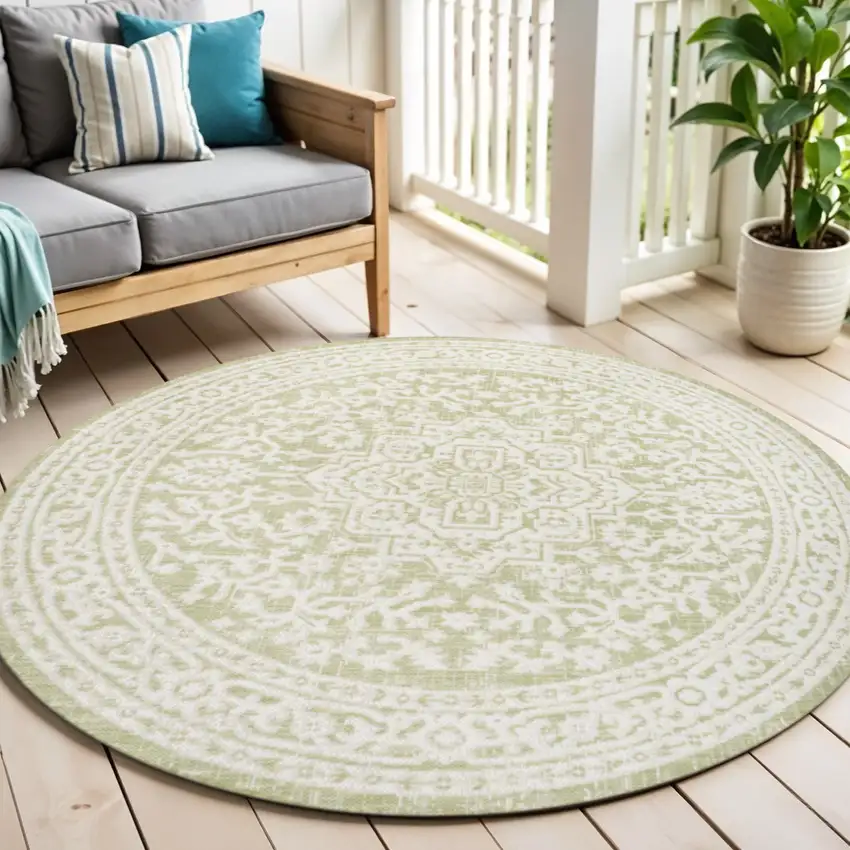 5' Green And Cream Round Medallion Indoor Outdoor Area Rug Photo 1