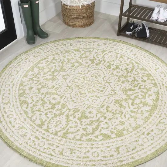 5' Green And Cream Round Medallion Indoor Outdoor Area Rug Photo 3