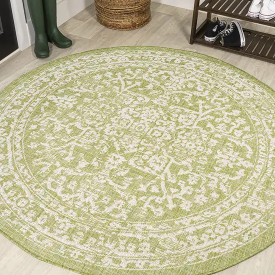 5' Green And Cream Round Medallion Indoor Outdoor Area Rug Photo 4