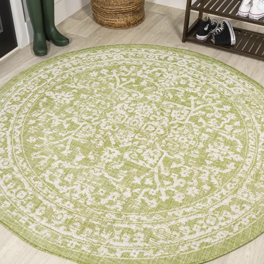 5' Green And Cream Round Medallion Indoor Outdoor Area Rug Photo 4