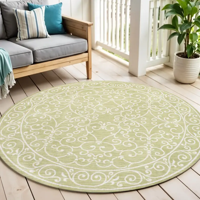 5' Green And Cream Round Medallion Indoor Outdoor Area Rug Photo 1