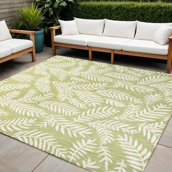 5' Green And Cream Square Floral Indoor Outdoor Area Rug Photo 1
