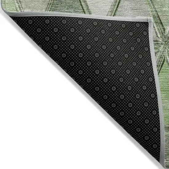 8' Green And Fern Green Round Geometric Washable Indoor Outdoor Area Rug Photo 6