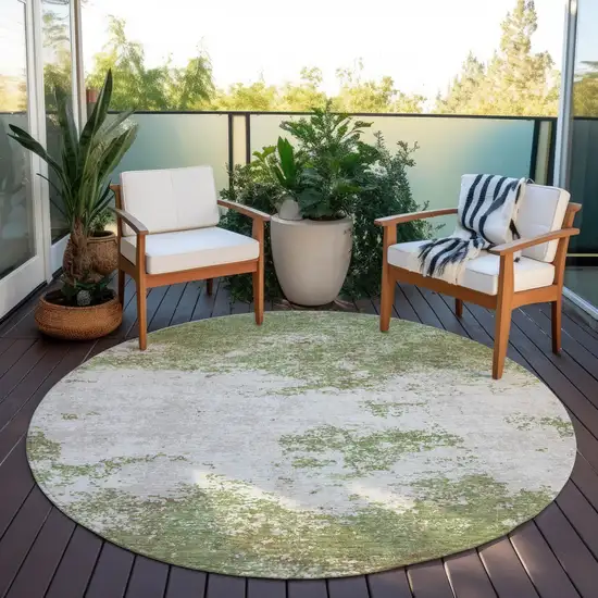 8' Green And Gray Round Abstract Washable Indoor Outdoor Area Rug Photo 6