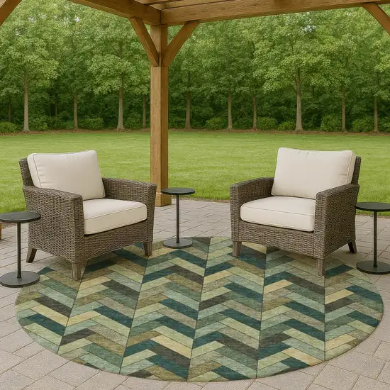 8' Green And Gray Round Geometric Washable Indoor Outdoor Area Rug Photo 7